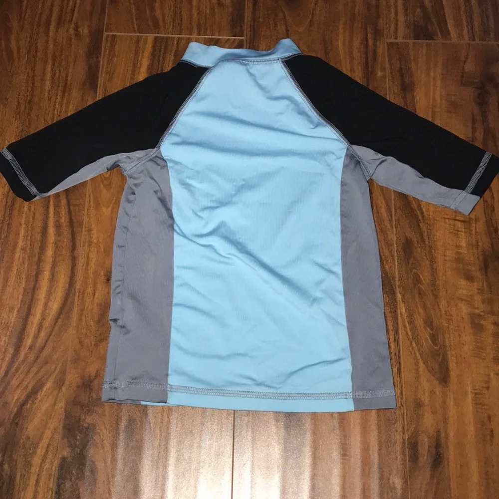 Cat & jack blue & Gray swimming shirt rashguard